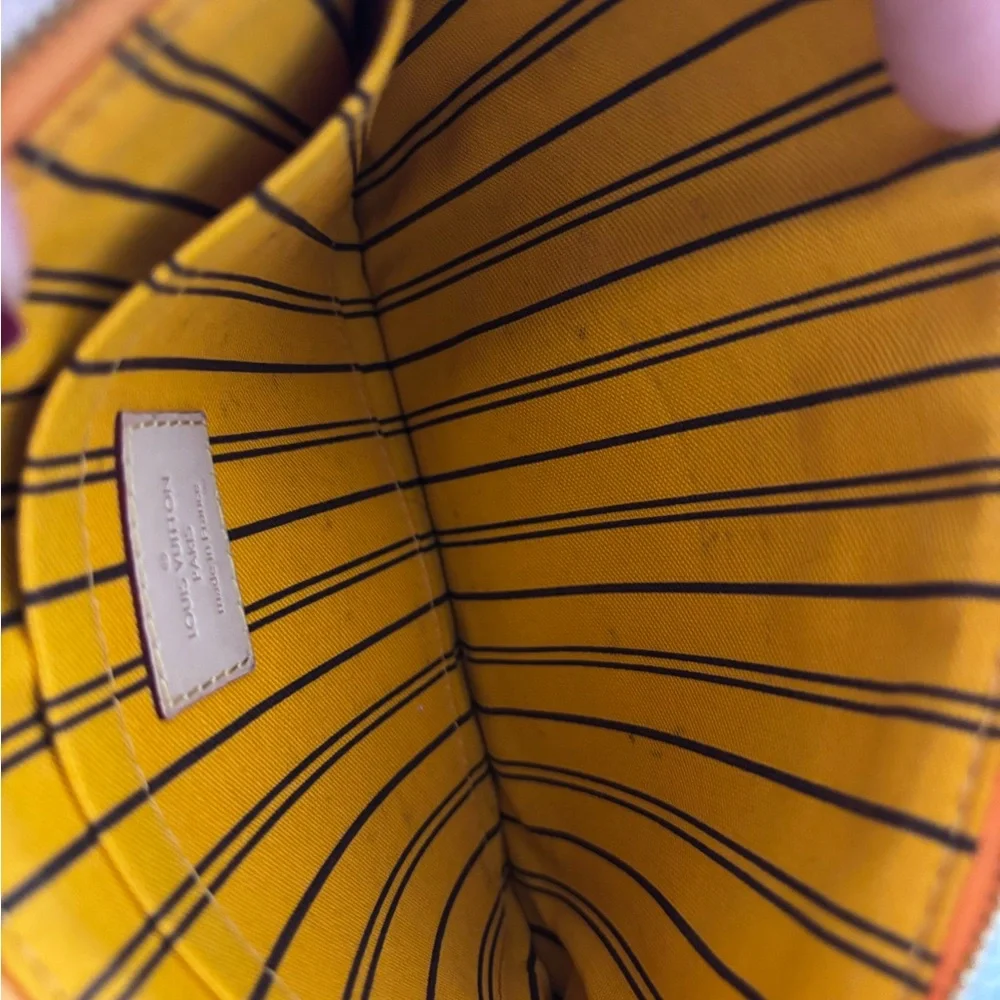 Authentic Louis Vuitton mimosa yellow lining Neverfull GM pouch wristlet